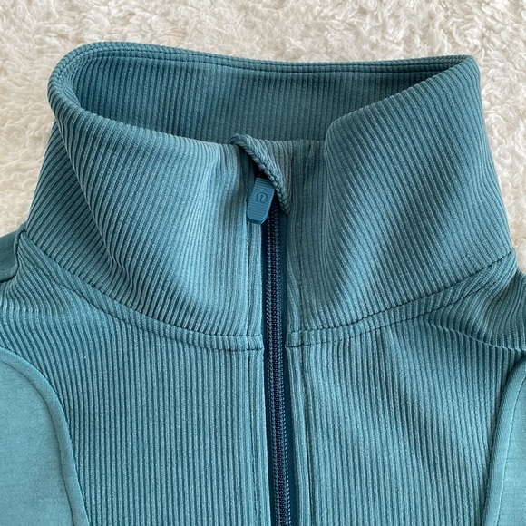 ❤️ Lululemon Brushed Softstreme Ribbed Half Zip Size 6 Green Jasper NWOT - Picture 5 of 8